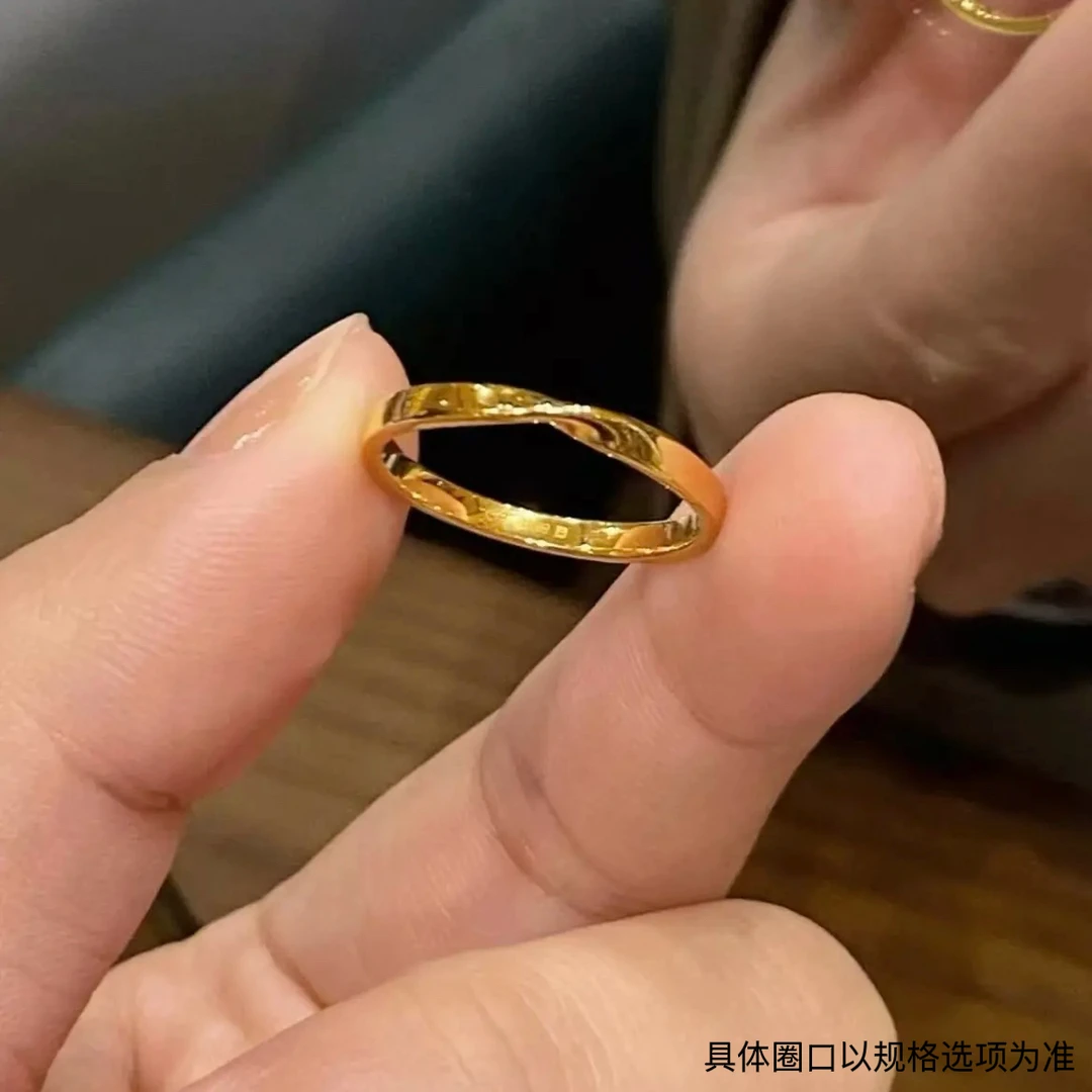 Chow Tai Seng/周大生莫比乌斯环足金戒指