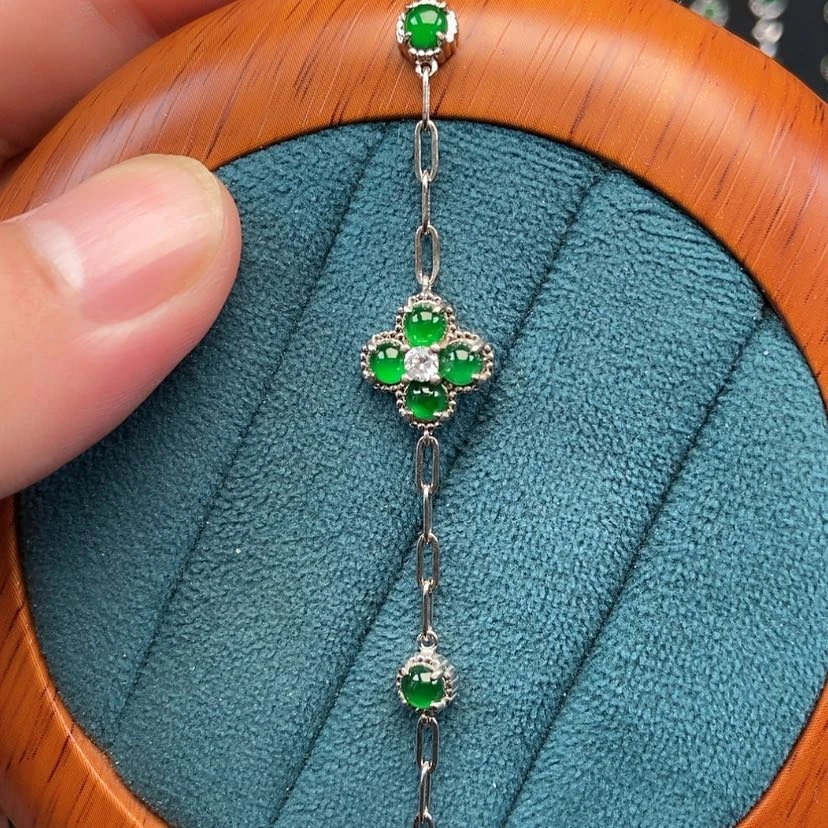 【闪购商品】银S925镶嵌手链翡翠兮兮