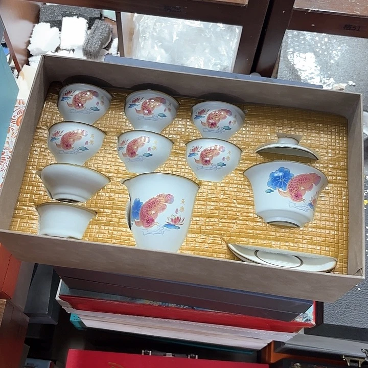 孤品茶具套装等。