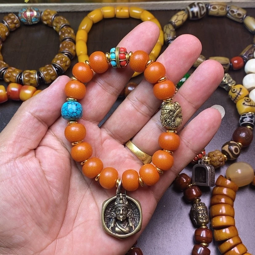 【闪购商品】玻璃颈饰我们要好好学习