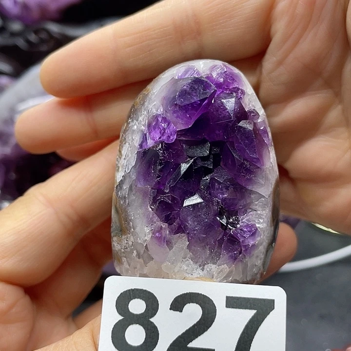 未镶嵌水晶大型摆件（非配饰）