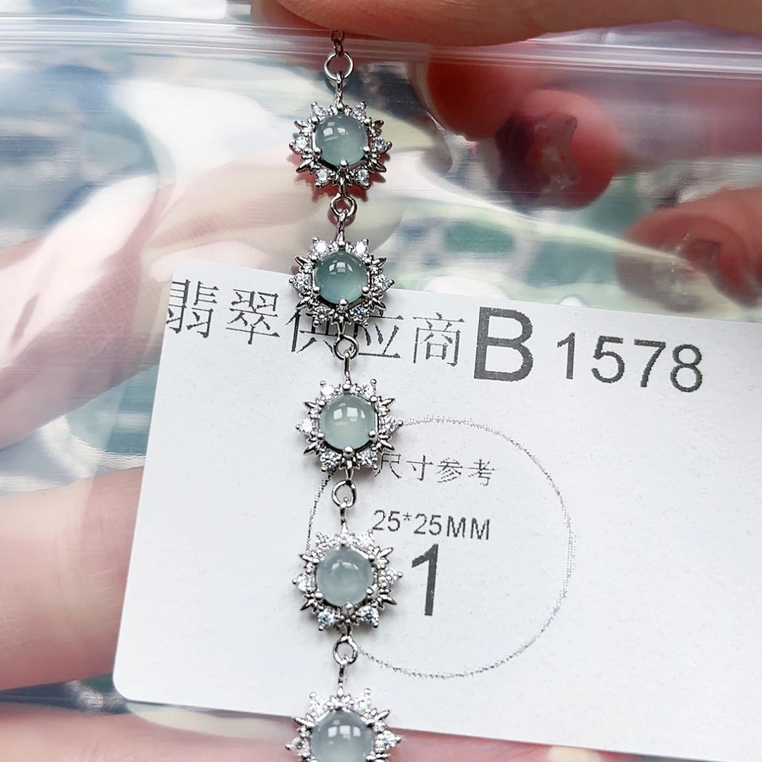 翡翠颈饰未镶嵌翡翠1578