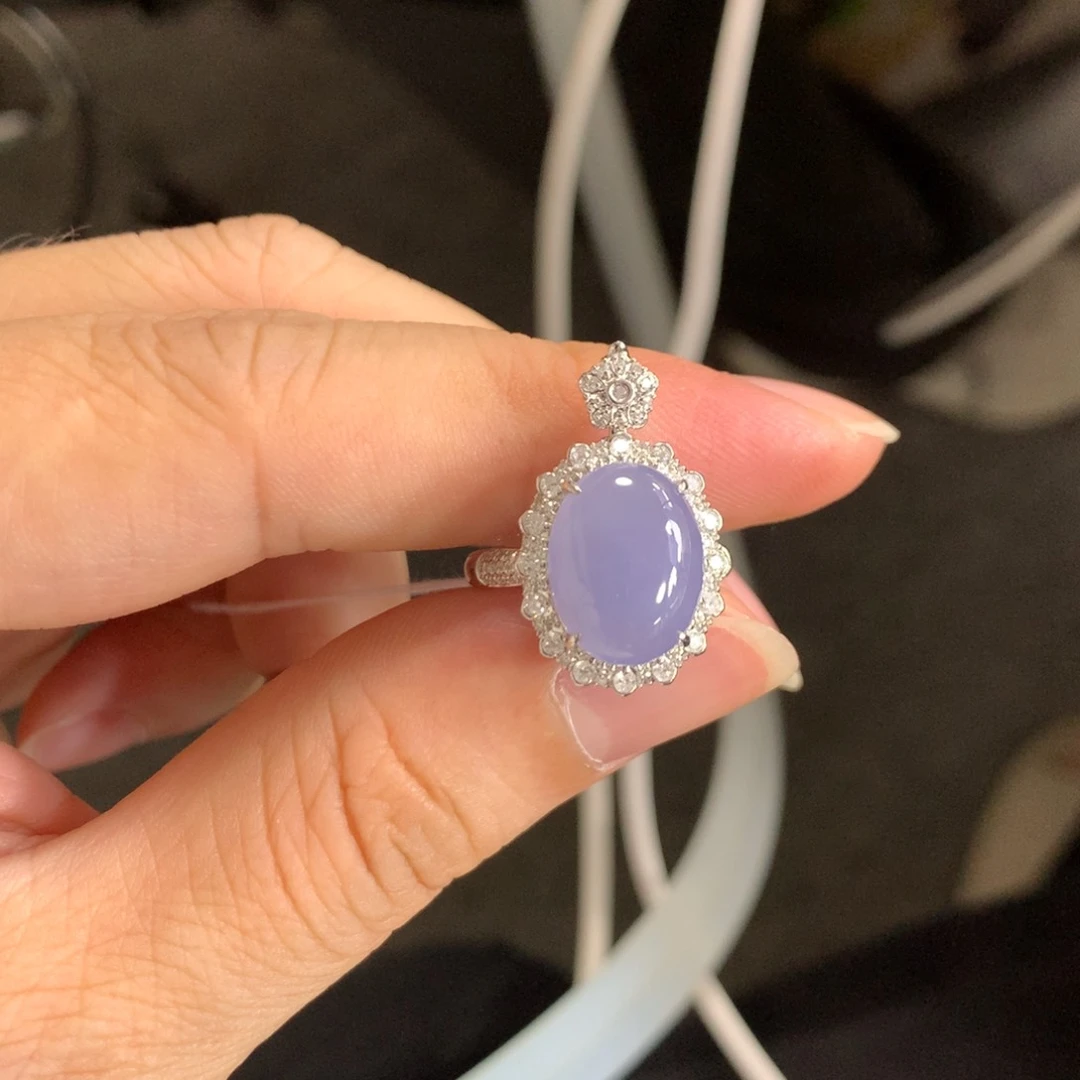 翡翠戒指18K金镶嵌翡翠