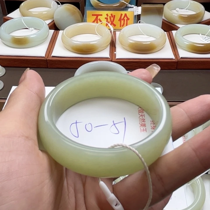 未镶嵌戒指和田玉?****i