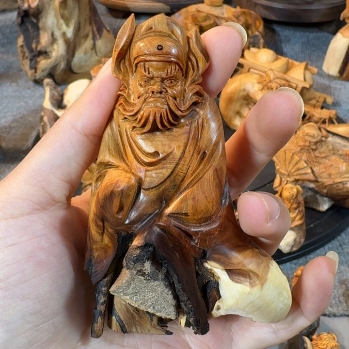崖柏摆件手把件等