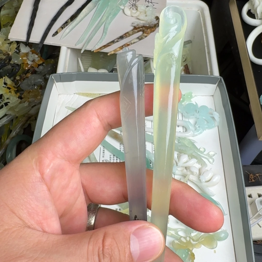 林***文蛇纹石玉未镶嵌发饰