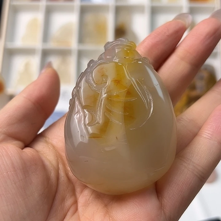 玛瑙/玉髓颈饰合金