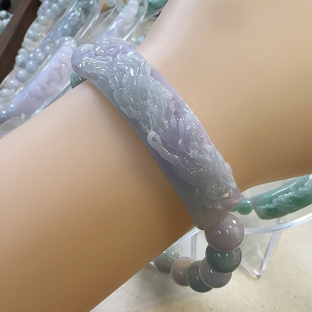 颈饰未镶嵌翡翠手牌