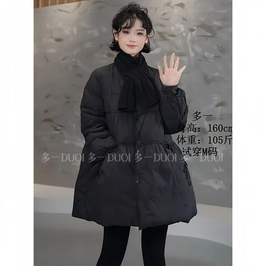 多一“在逃公主”2025冬季时髦圆领单排扣慵懒风百搭羽绒服