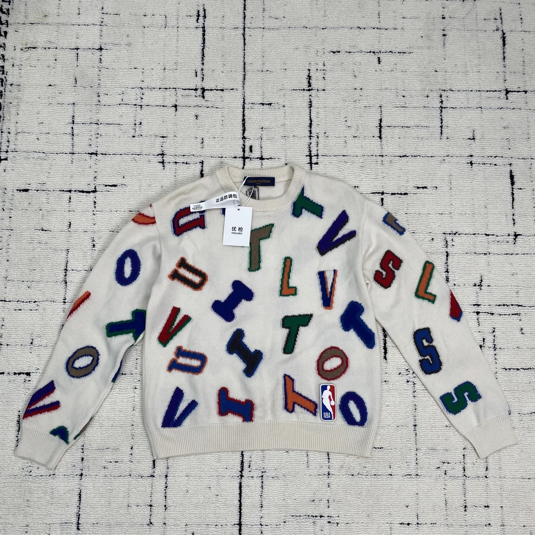 99新 LouisVuitton/路易威登 白色圆领满印针织衫 L码 1302