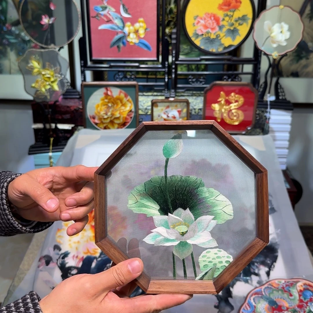 刺绣刺绣工艺精湛