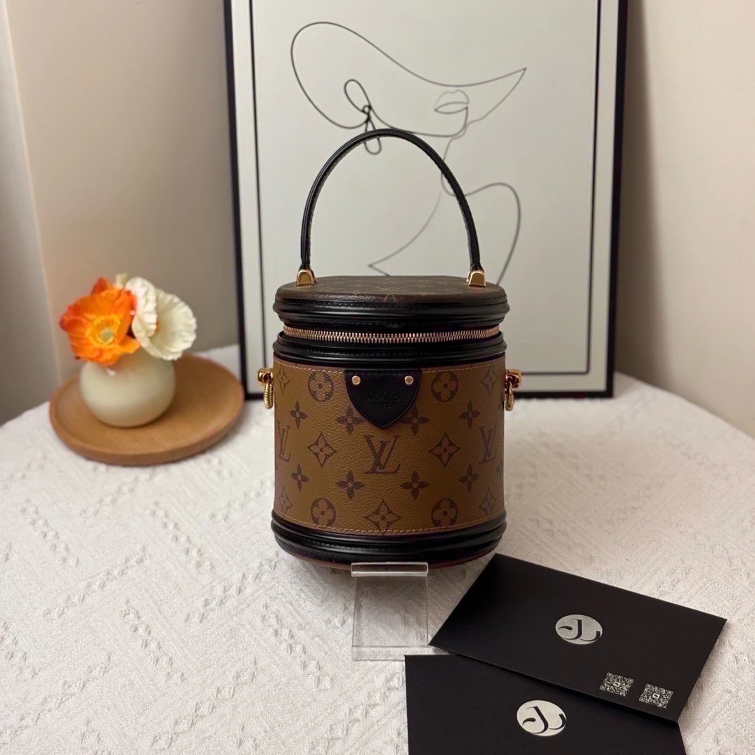 95新 LouisVuitton/路易威登 发财桶老花/JW7072