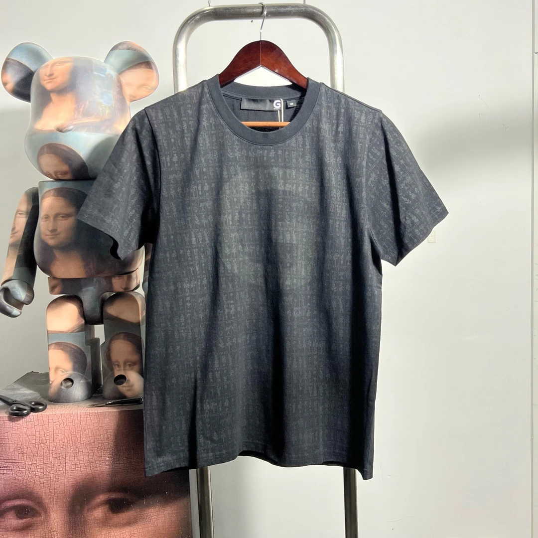 99新 Givenchy/纪梵希 满印短袖 R1160 尺码：XS胸围49衣长66
