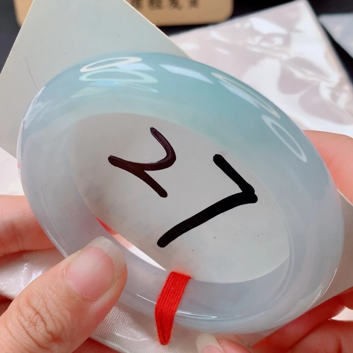 未镶嵌手镯翡翠晴水