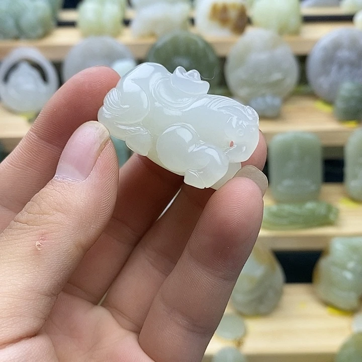 未镶嵌和田玉挂件