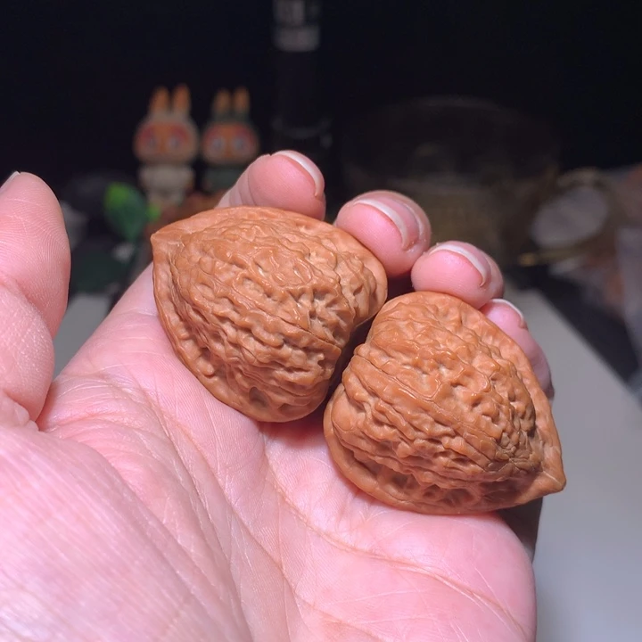 把件文玩核桃蛇王一抹红