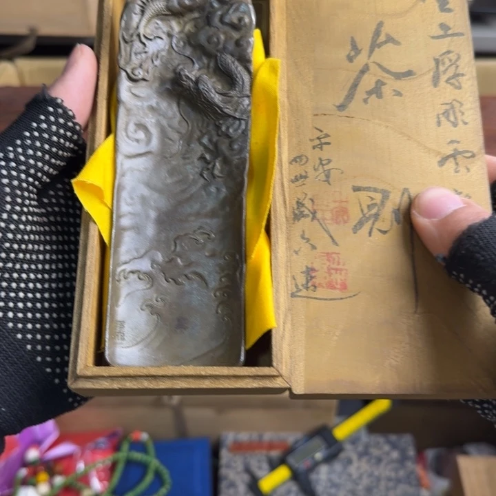 砖雕瓷器工艺品摆件等