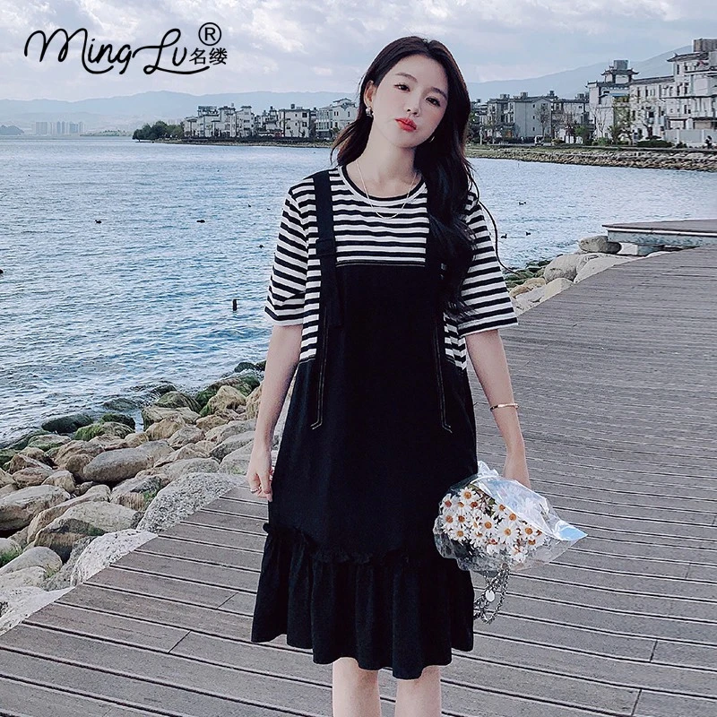 条纹拼接黑色背带连衣裙假两件女夏季遮肉显瘦休闲宽松小个子裙子