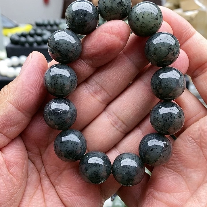 【闪购商品】未镶嵌手链和田玉18青花