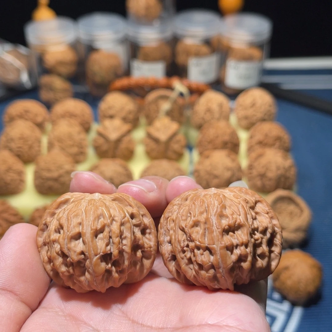 把件文玩核桃大山地磨盘42-40-33全品