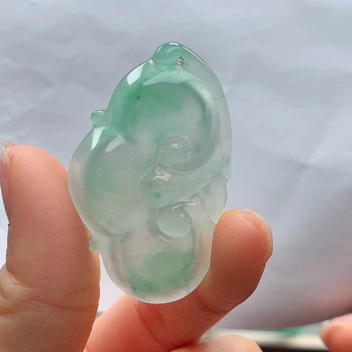 石英质玉颈饰未镶嵌