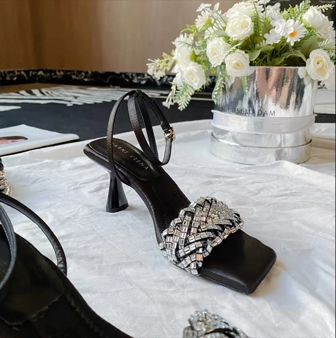 断码清仓~水钻一字带凉鞋女款夏季外穿性感2025夏季新款高跟鞋子