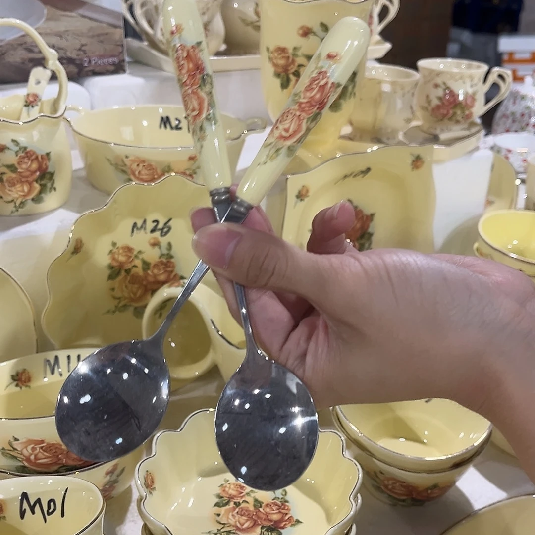 星博陶瓷有限公司2个