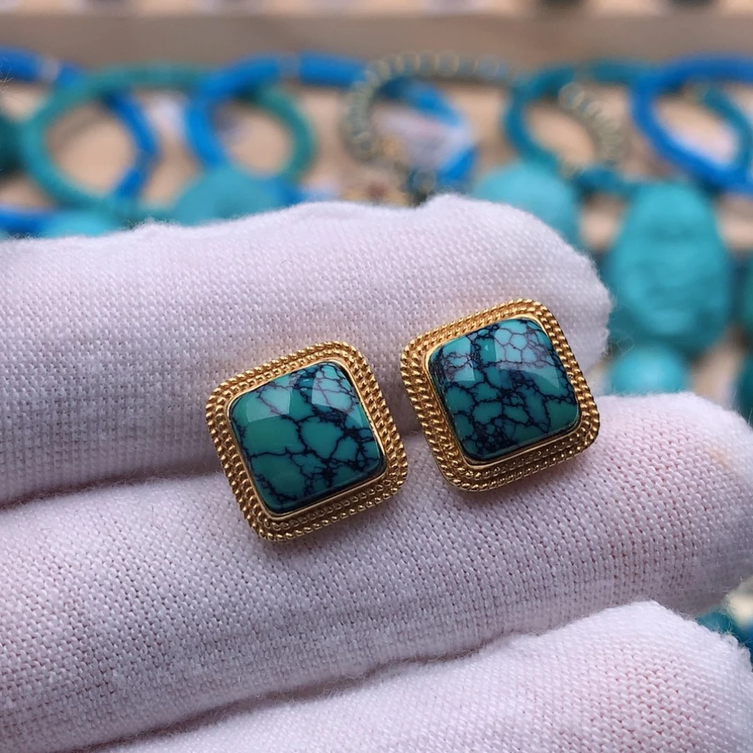 绿松石18K金镶嵌珠宝奇石