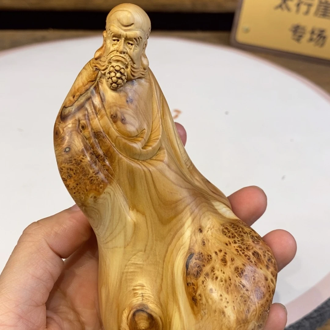 柏木（崖柏）水**影崖柏。