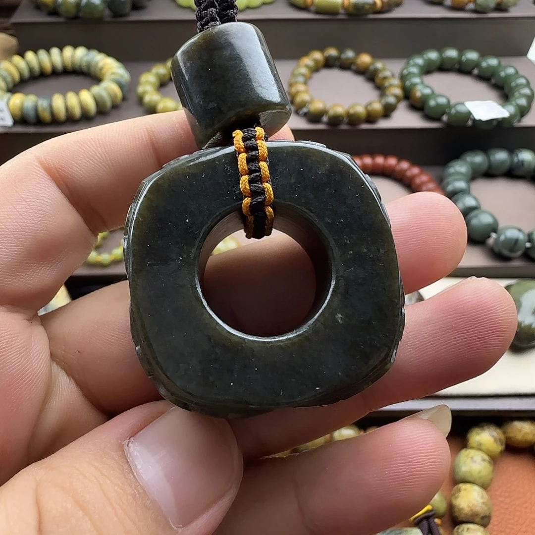 岫岩河磨玉（透闪石质玉）未镶嵌珠宝奇石