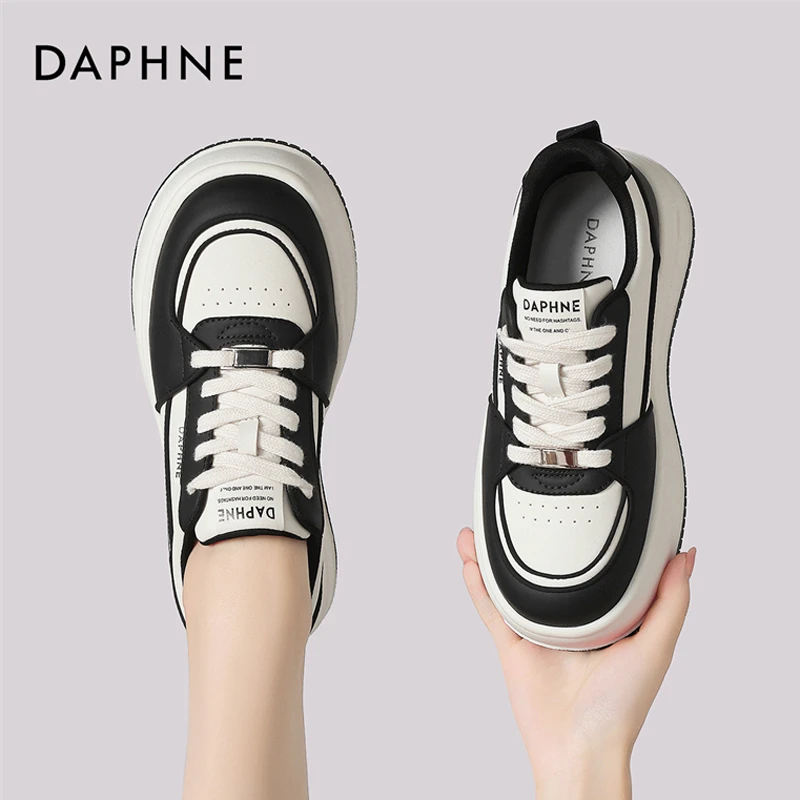 达芙妮厚底板鞋女2025新款爆款春季百搭运动休闲鞋子增高小白鞋
