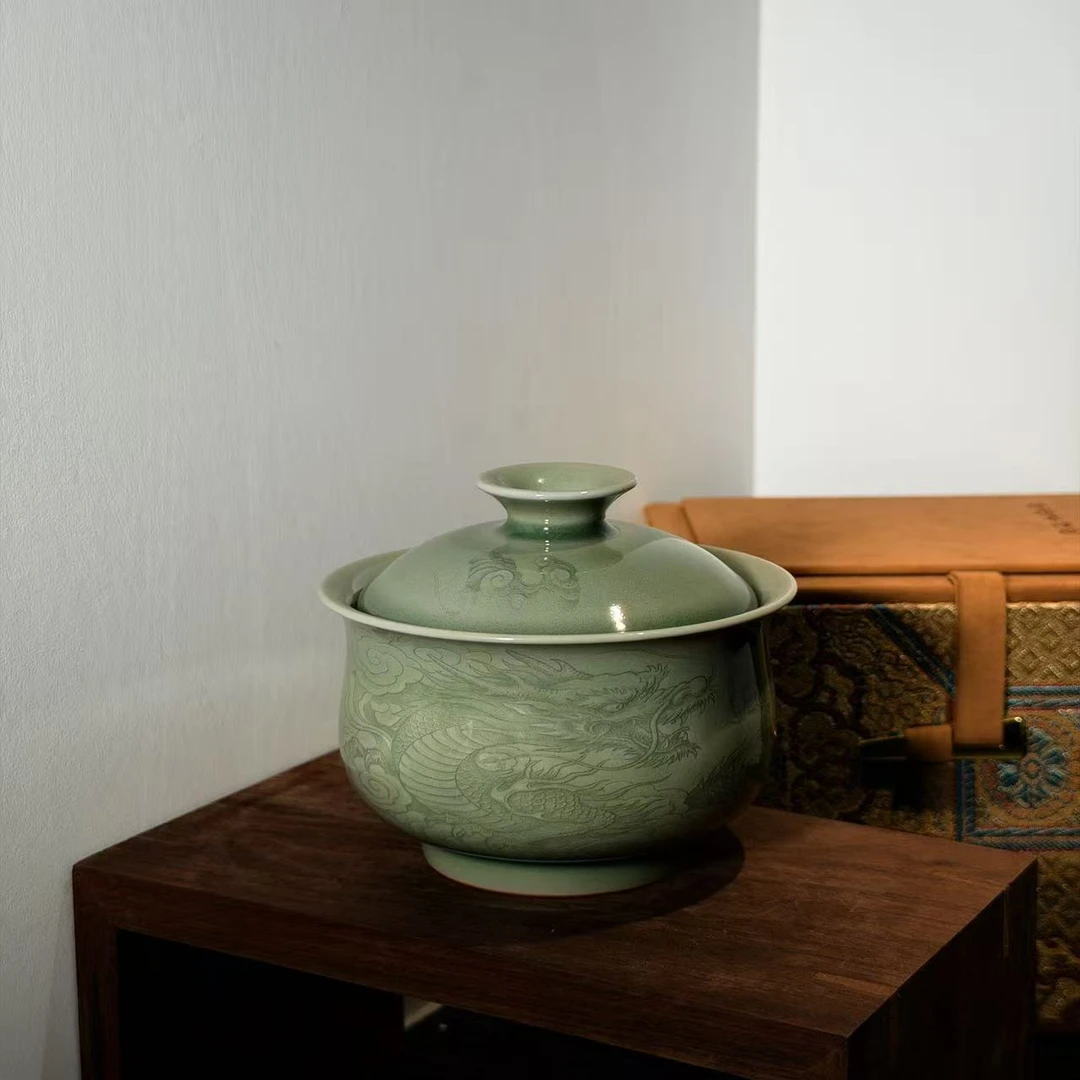 青瓷盖碗两才龙纹祥云刻绘钱袋器型茶杯茶具