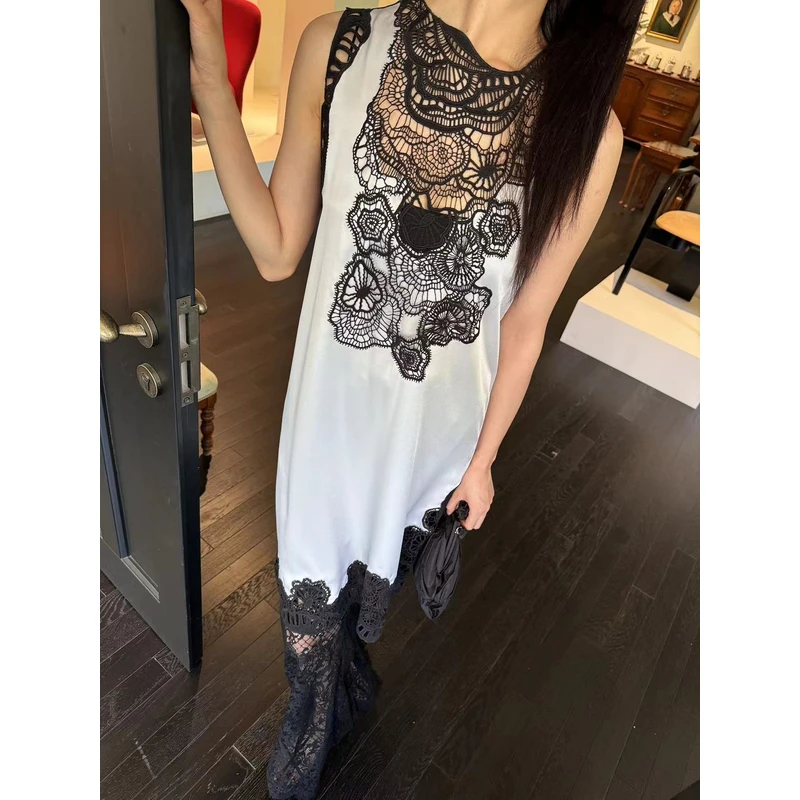 YIMAIMAI 浅冰蓝缎面水溶定位蕾丝重工连衣裙长短款女士极简现货