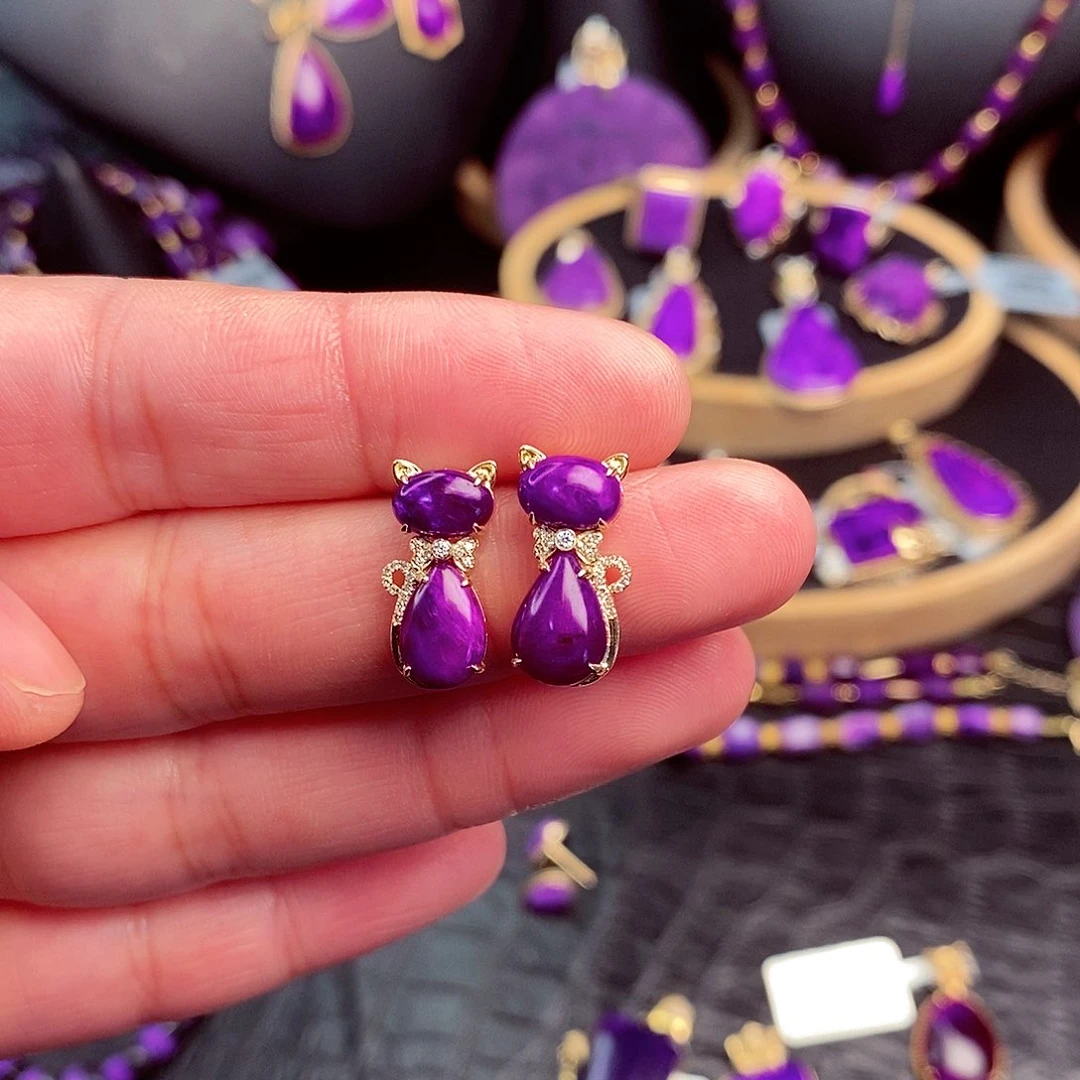 苏纪石（舒俱来）耳饰18K金镶嵌