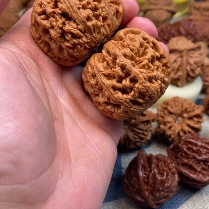 文玩核桃把件啵***饰核桃