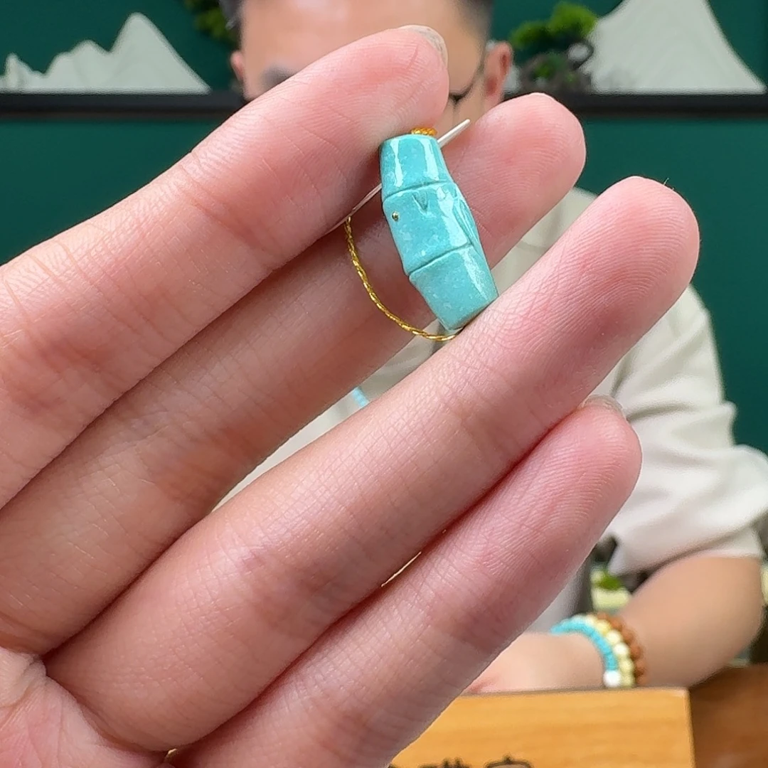 绿松石未镶嵌珠宝奇石