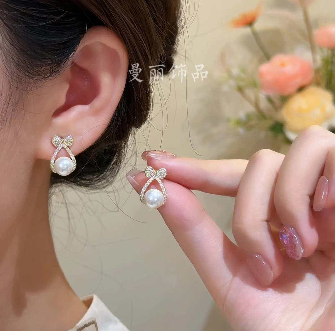 铜合金耳饰 2025轻奢精致微镶爱心嵌珠耳钉
