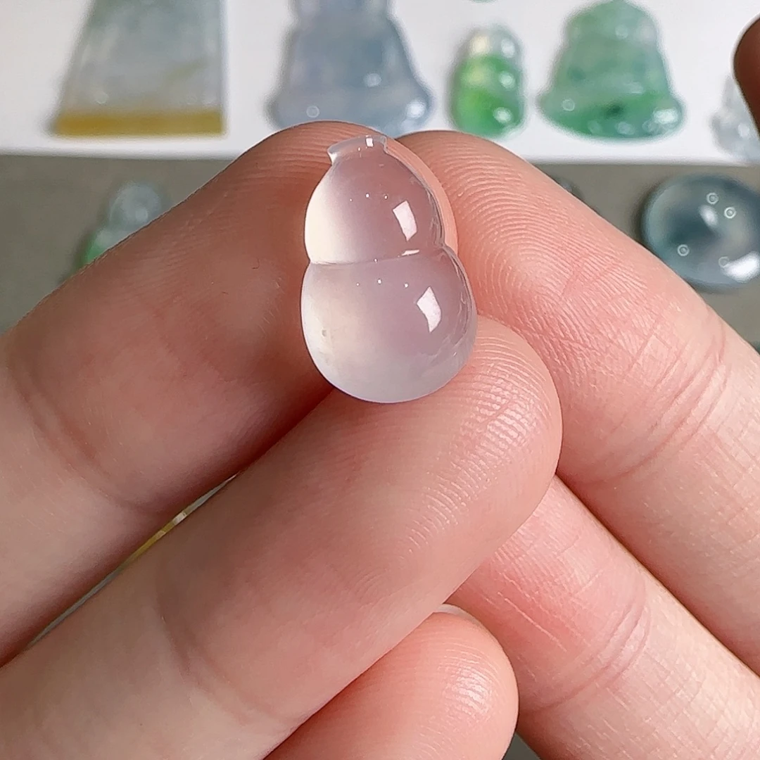 翡翠未镶嵌颈饰