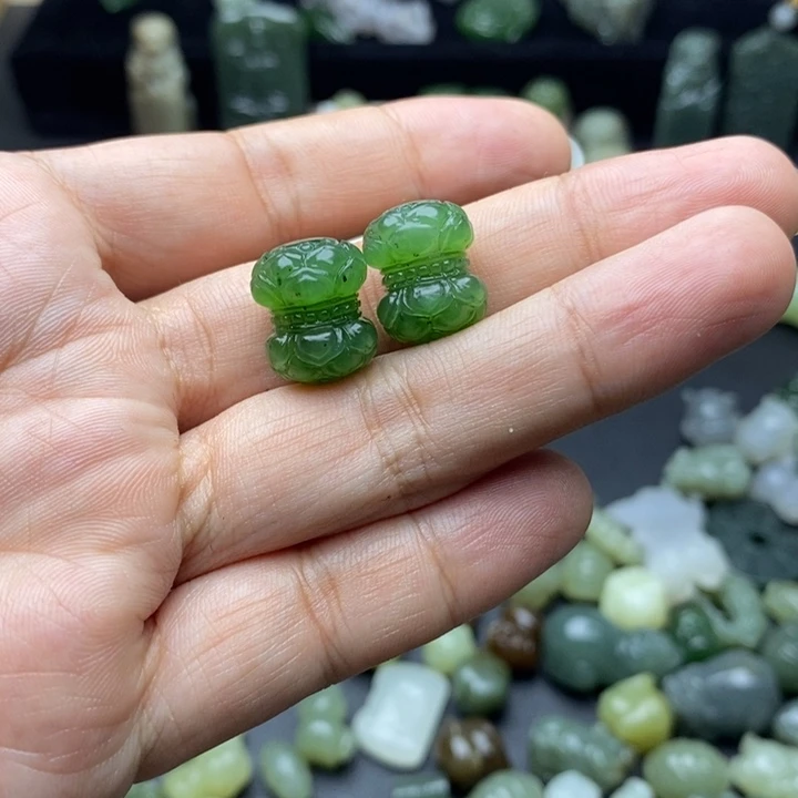 琉***璃颈饰未镶嵌和田玉