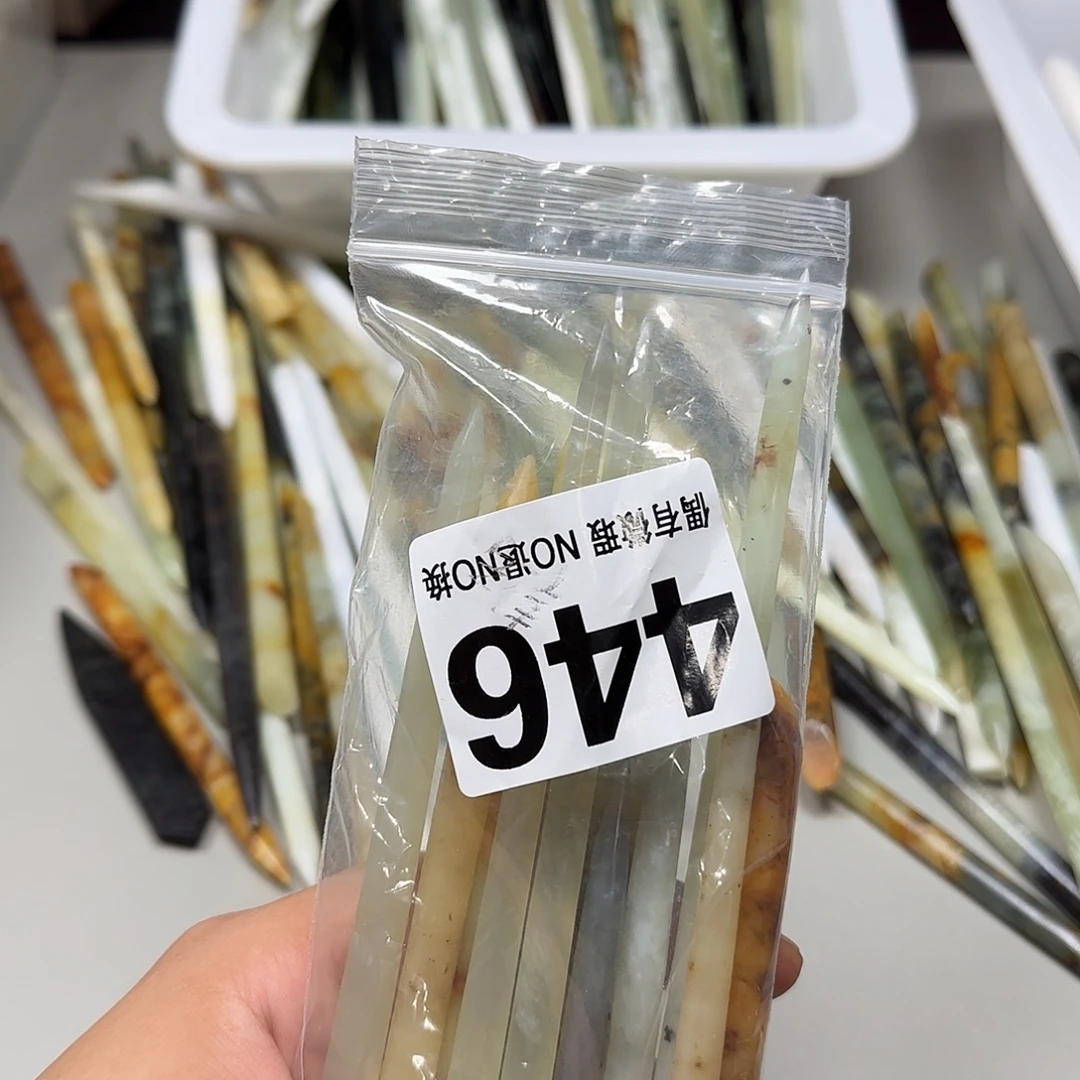 幸***蝎未镶嵌蛇纹石玉发饰