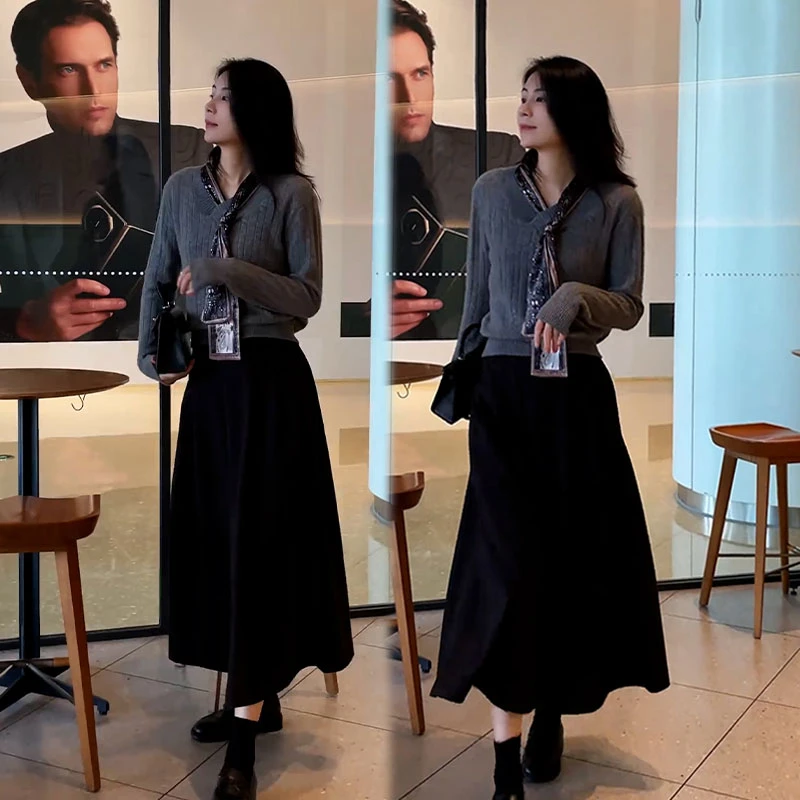 早秋新款轻熟简约风V领系带设计感针织衫女搭配休闲半身裙两件套