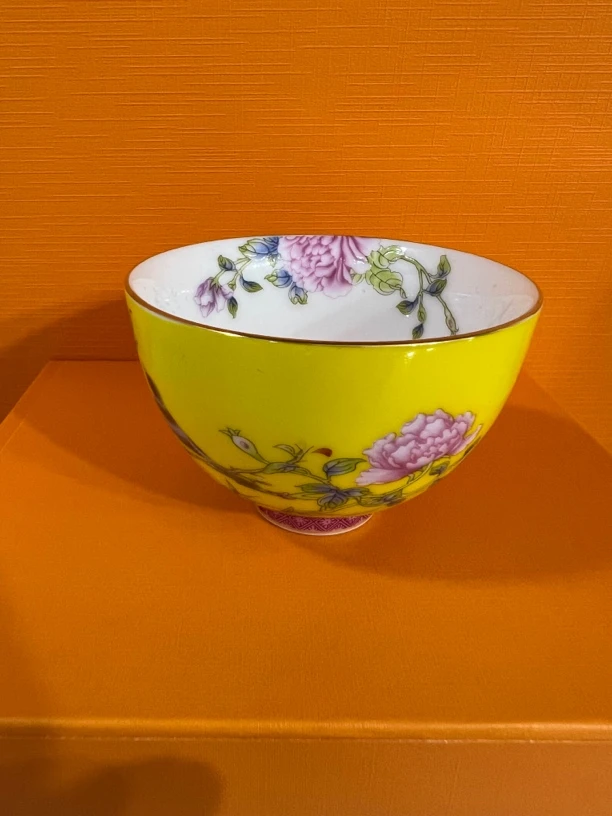 珐琅彩牡丹花主人杯