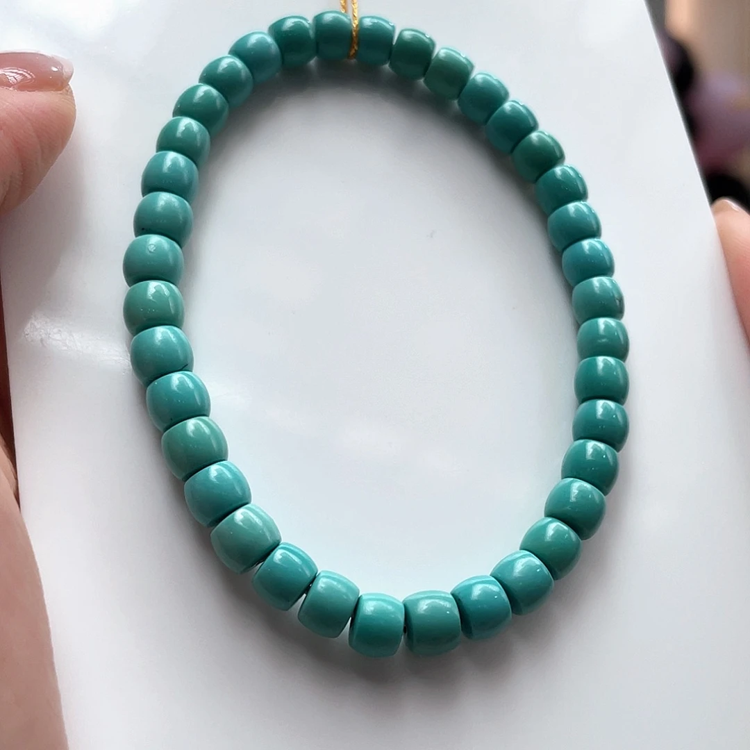 未镶嵌绿松石颈饰