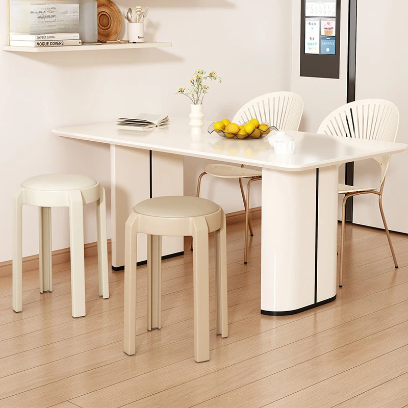 塑料凳子家用可叠放高板凳简约软包圆凳餐厅备用餐桌椅塑胶板凳子