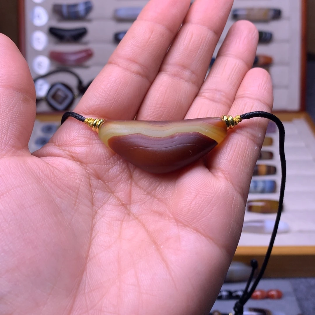 玛瑙/玉髓未镶嵌珠宝奇石