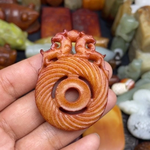 和田玉未镶嵌颈饰70