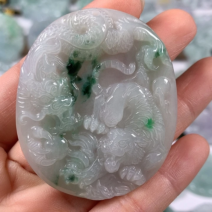 颈饰未镶嵌翡翠霸气侧漏虎牌福利
