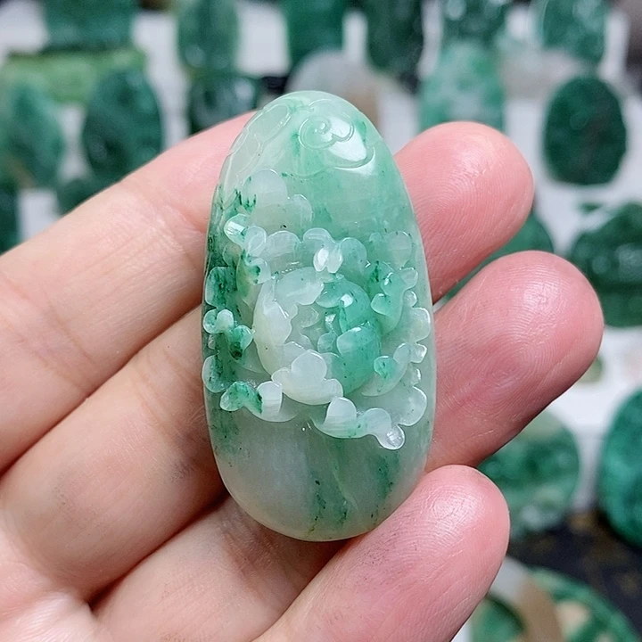 未镶嵌独山玉颈饰