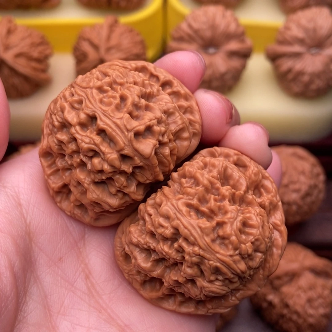 把件文玩核桃毕业球形南疆石43