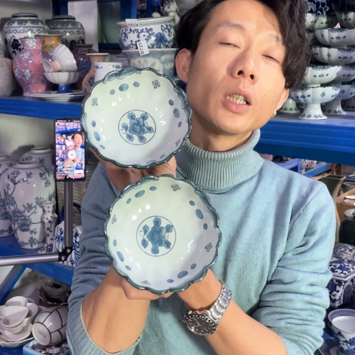 壶两个E085000000000000